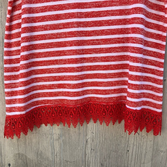 ORANGE AND WHITE JUST BE BLOUSE! A12 - Picture 6 of 7